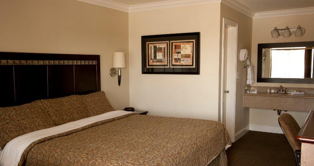 Vagabond Inn Whittier Kamer foto